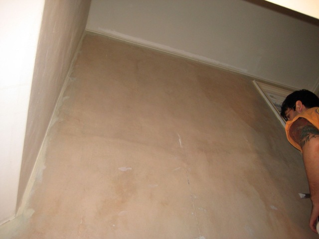 [Front Hall Wallpaper Off 2[1].jpg]